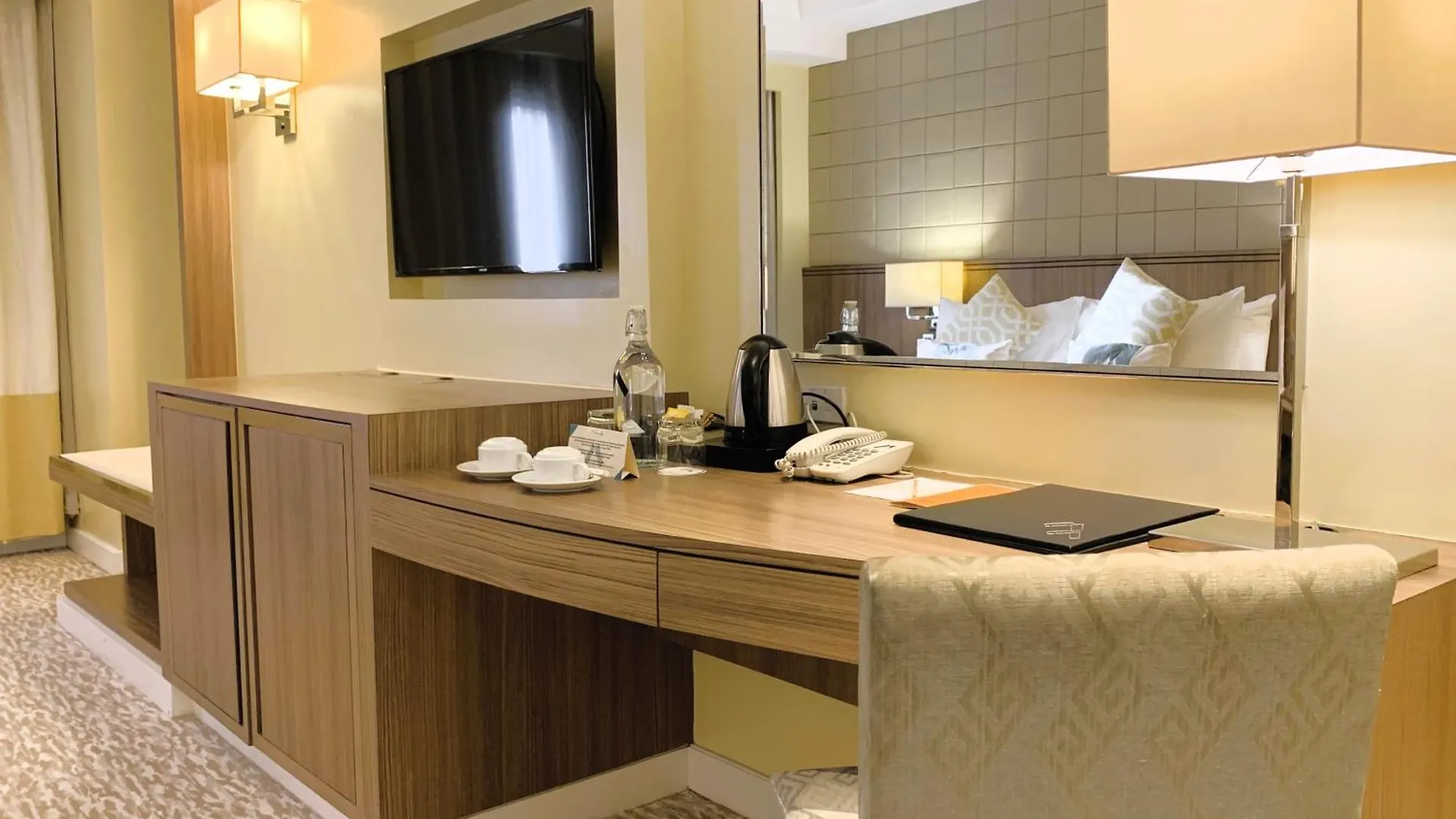 Hotel Benilde Maison De La Salle Manila